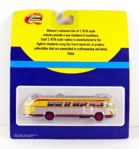 Athearn 17361 N Scale RTR Flexible Bus