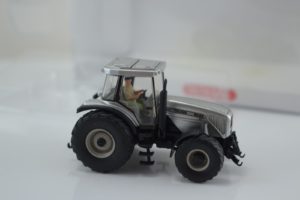 Wiking Massey Fergusson MF8280 Tractor