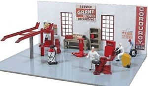 HO Gas Station Kit by Bachmann